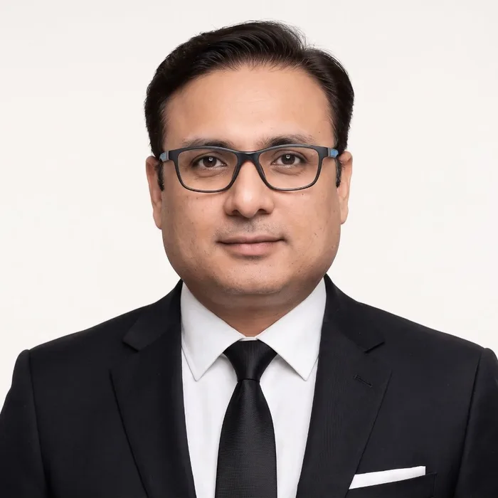 Portrait of Ghufran Khan, Founder and CEO of ApexGenTech